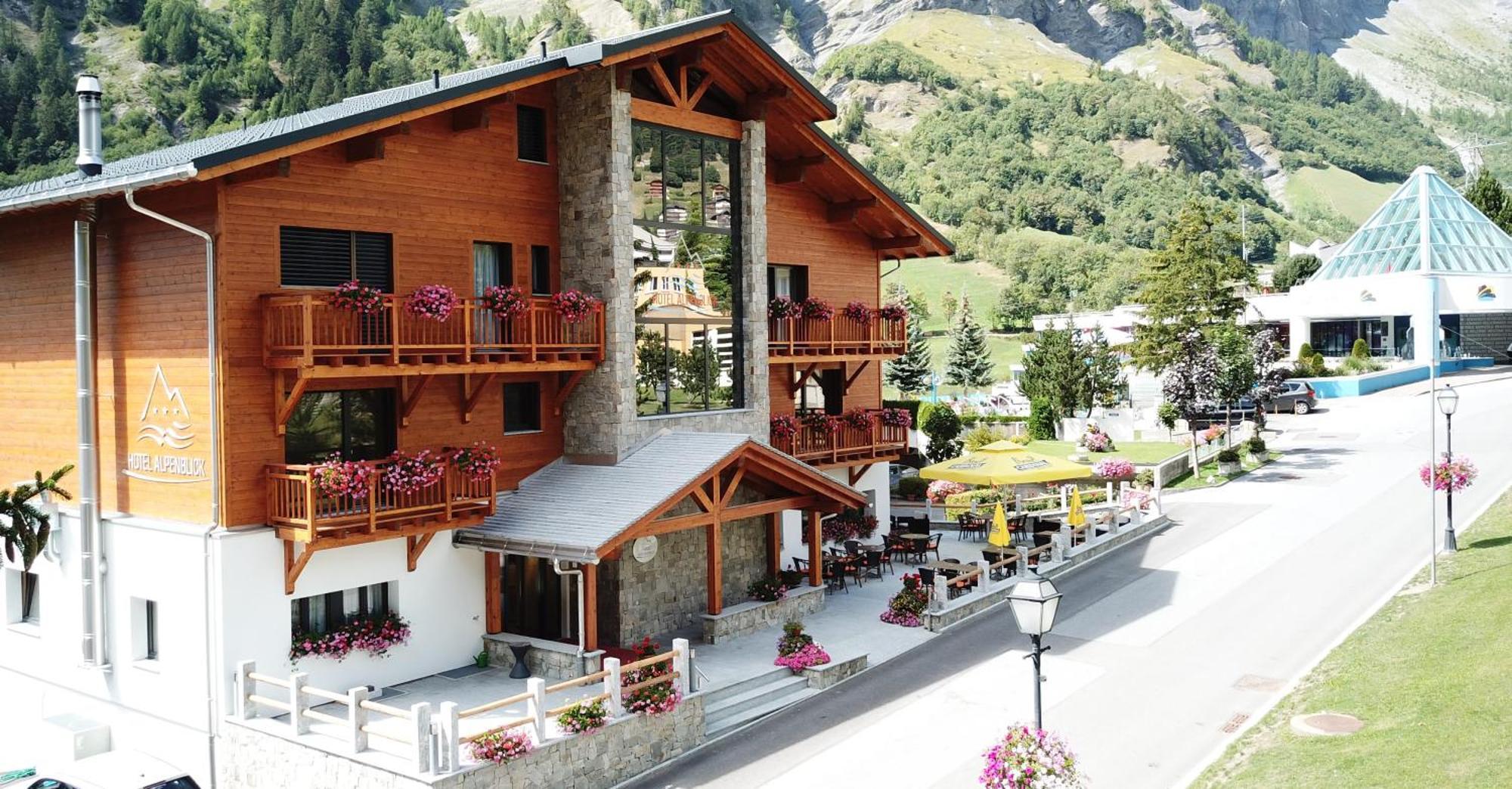 Hotel Alpenblick-Leukerbad-Therme Exterior photo