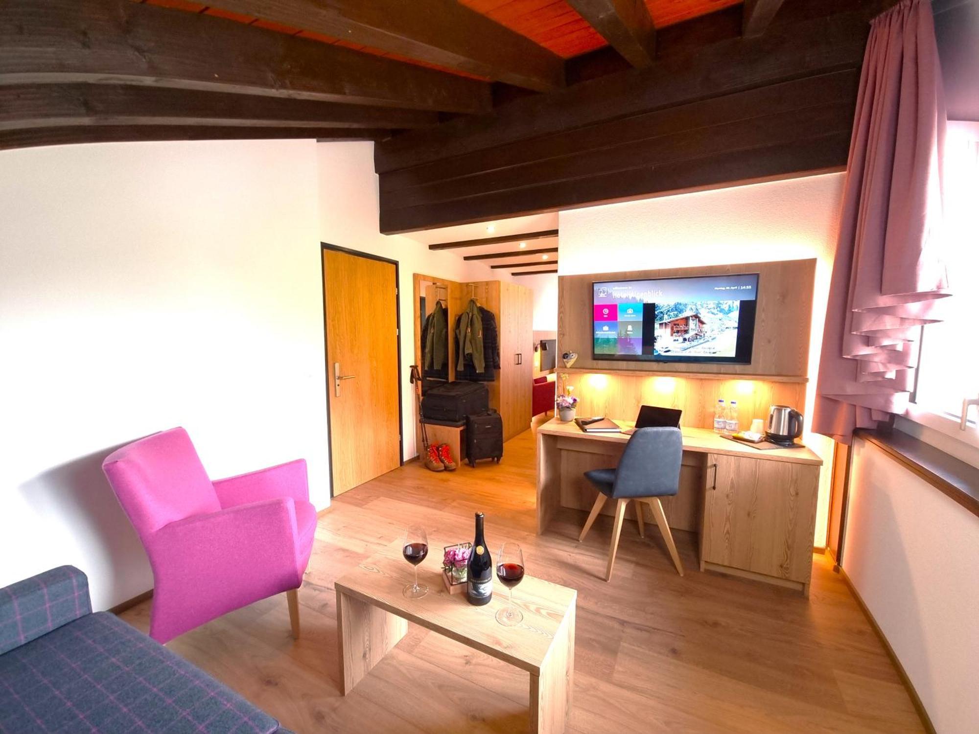 Hotel Alpenblick-Leukerbad-Therme Room photo