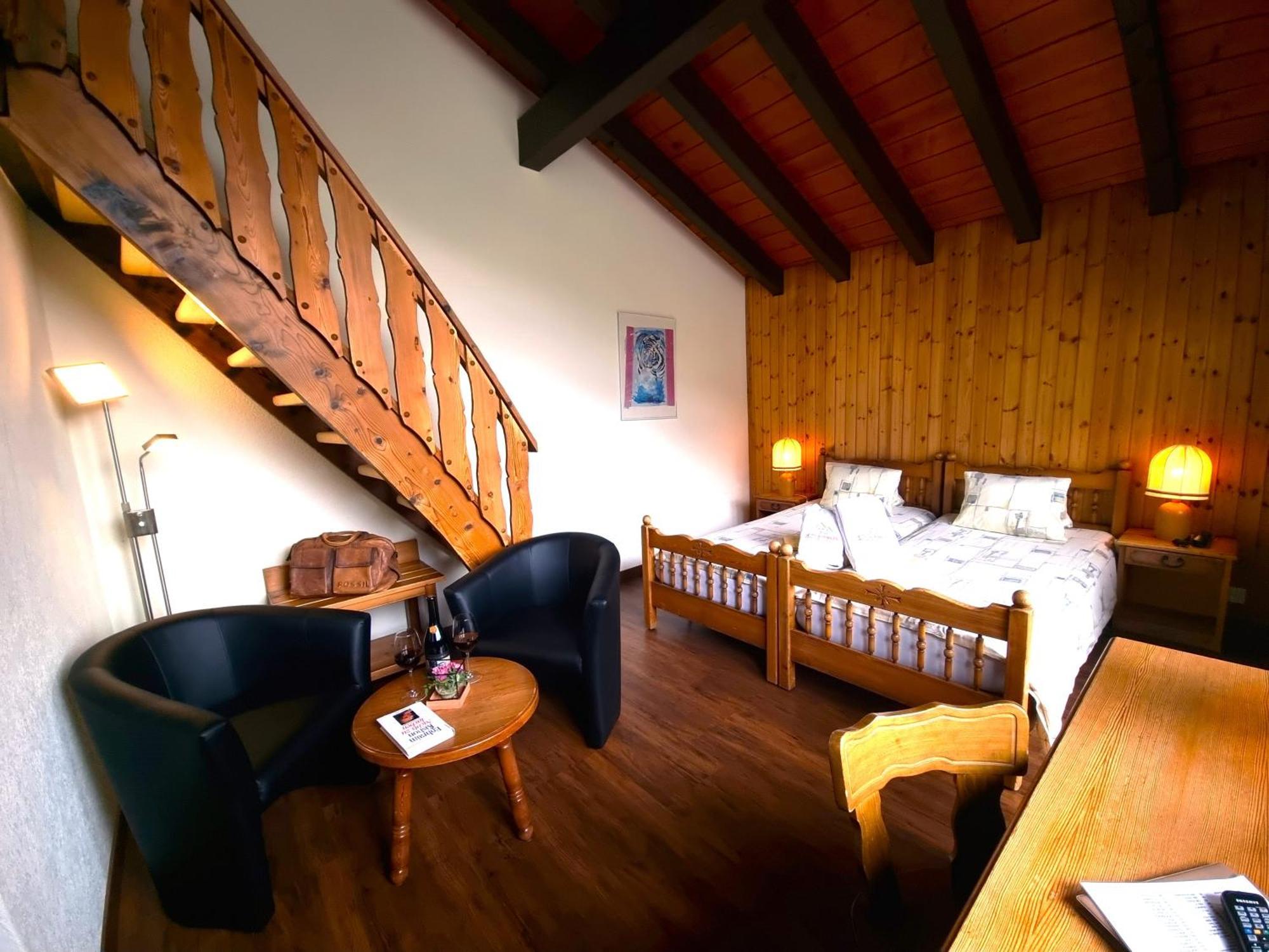 Hotel Alpenblick-Leukerbad-Therme Room photo